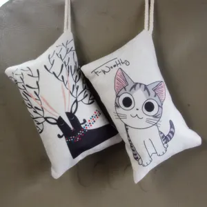 Bolsas colgantes de carbón activado para coche con dibujos de gatos y ciervos