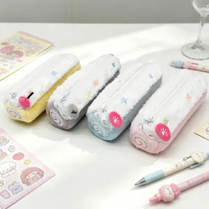 Estuche para Lápices de Peluche Estilo Japonés Rollo Suizo Gran Capacidad Bolsa de Papelería Linda