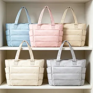 Sac Fourre-Tout Matelassé de Grande Capacité pour Femmes Sac à Main de Voyage Yoga Fitness Léger Sac à Épaule Couleur Unie