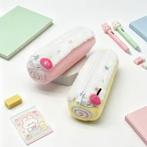 Lindo estuche de felpa para lápices con forma de rollo suizo y gran capacidad escolar.