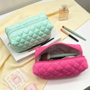 Schattige Scandinavisch Ruitvormig Gewatteerd Pluche Badstof Cosmeticatas Draagbaar Effen Kleur Ritssluitung Rechthoekig Toilettas Organisator Pouch Voor Dames Kinderen Thuis Reizen