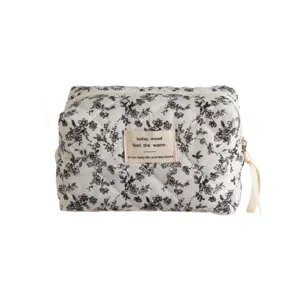 Floral quilted makeup bag with large capacity for portable travel storage