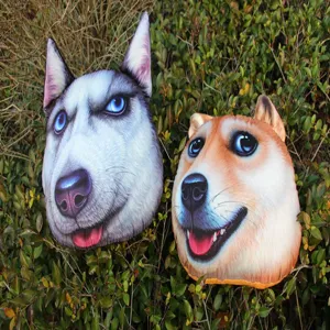 Cojines realistas 3D de cabeza de perro Husky y Shiba Inu en fondo natural