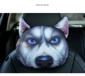 Primer plano detallado de un cojín reposacabezas de coche 3D de Husky Siberiano en asiento