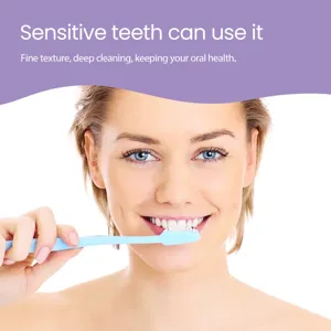 Brosse à dents manuelle bleue pour dents sensibles nettoyage profond hygiène bucco-dentaire.