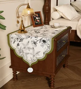 European retro bedside table dust cover vintage floral decorative cloth with scalloped edge