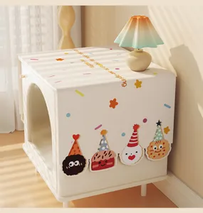 Copertura antipolvere per comodino stile crema, grazioso tessuto stampato decorativo.