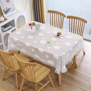Mantel de encaje blanco de estilo francés con diseño de nubes, ideal para la mesa del comedor.