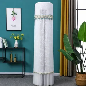Elegante copertura antipolvere per condizionatore verticale in pizzo bianco con frange.