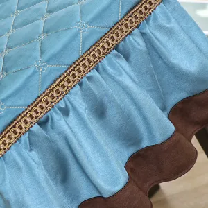 Quilted square stool cover, thickened piano bench cover with elegant lace trim and scalloped hem.