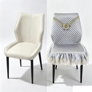 Luxe eetkamerstoel set met elegante zilveren gewatteerde kanten hoes en slanke poten.