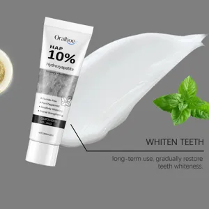 Nahaufnahme der Oralhoe Zahncreme mit Textur und frischem Minzextrakt für gesunde Zähne.