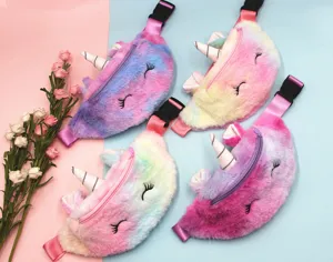 Sammlung bunter Einhorn-Plüsch-Gürteltaschen für Mädchen in Pastell-Verlaufsfarben