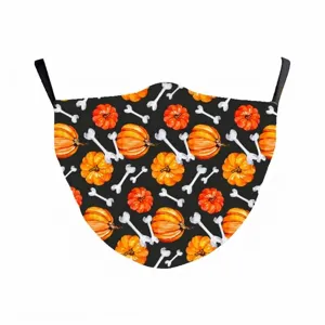 Detailansicht der Halloween-Maske mit Kürbis- und Knochen-Aquarelldruck