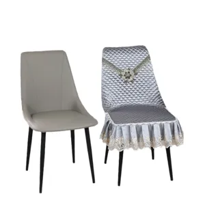 Housse de chaise de salle à manger matelassée argentée avec volants en dentelle