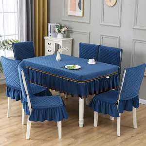 Set elegante di tovaglia e coprisedia trapuntati blu scuro con volant per sala da pranzo