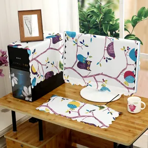 Staubschutz-Set mit Eulenmuster für Computer-Monitor und PC-Gehäuse auf dem Tisch
