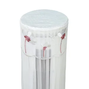 Elegante copertura antipolvere in pizzo bianco per condizionatore a torre verticale