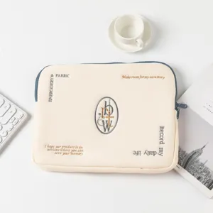 Μινιμαλιστική μπεζ θήκη laptop με κομψό κέντημα για iPad και Macbook 11-15 ιντσών