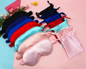 Satin-Schlafmasken mit passenden Kordelzugbeuteln in vielen lebendigen Farben