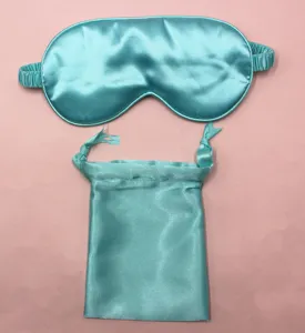 Luxuriöse weiche türkisfarbene Satin-Schlafmaske im Set mit passendem Kordelzugbeutel