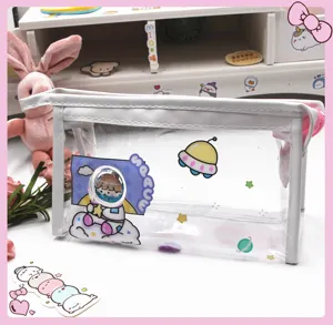 Linda bolsa de maquillaje de PVC transparente con diseño de astronauta y arena