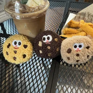 Cartoon Cookie Plush Brooch Keychain Cute Biscuit Soft Stuffed Toy Pendant For School Bag Backpack Ornament Gift Accessory