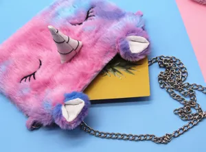 Detail of plush pink unicorn bag for girls with metal chain strap