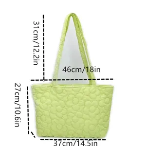 Quilted flower tote bag detail showing dimensions, large capacity casual shoulder handbag.