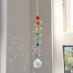 Acchiappasole a spirale in cristallo con perle arcobaleno e sfera di vetro sfaccettata