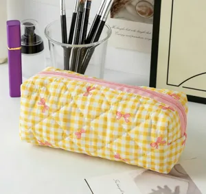 Süße gelb karierte gesteppte Baumwoll-Kosmetiktasche mit rosa Schleifen und Zipper