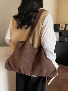 Grote Capaciteit Imitatiesuède Tote Bag Vrouwen Commuter Schoudertas Hobo Bag Reliëf Letter Patroon Casual Zacht Handbag