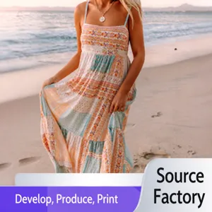 Μάξι φόρεμα καμιζόλ με boho στάμπα και έθνικ σχέδια για κομψή εμφάνιση στην παραλία.