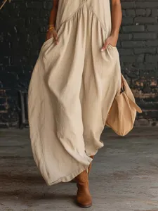 Vue détaillée de la robe longue de vacances unie sans manches pour femme grandes poches.