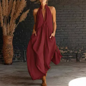 Élégante robe longue de vacances unie sans manches à col montant pour femme en été.