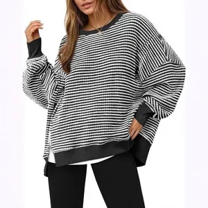 Casual zwart-wit gestreepte wafelbreisel lange mouw ronde hals trui voor dames