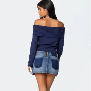 Vrouwen effen off shoulder lange mouw gebreide truienhoofdweergave productpresentatie