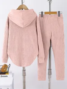Pink Pleated Loungewear Set Detail, Long Sleeve Hoodie and Pants for Women.