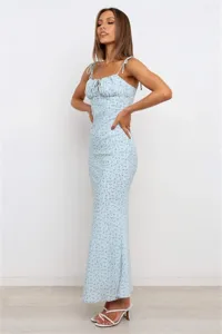 Long floral spaghetti strap slip dress, elegant sleeveless slim fit casual maxi dress.