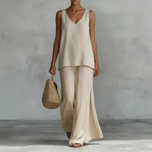 Detailed view of the casual bohemian beige linen V-neck vest and wide-leg pants set.