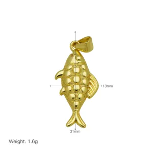 Detailed view of 18K gold plated fish pendant jewelry showing dimensions 31mm and weight