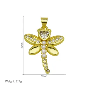 Ciondolo Libellula Placcato Oro con Zircone Perla Collana Elegante Accessorio di Gioielleria