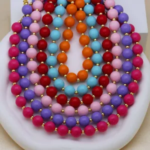 Colliers de perles rondes colorées avec perles intercalaires dorées, bijoux faits main.