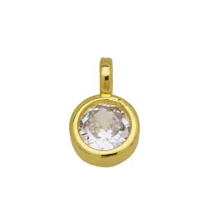 Vergulde ronde hanger met heldere zirkonia detail, minimalistische ketting accessoire.