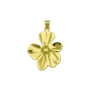 Gold flower pendant detail close-up view, elegant floral charm accessory for women necklaces.