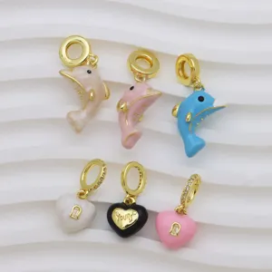 Set di gioielli con ciondoli a forma di delfino e cuore smaltati placcati in oro per collane.
