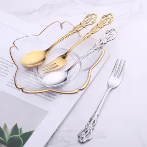 Juego de Cuchara y Tenedor de Café de Acero Inoxidable Vintage con Relieve Calado Lujo Estilo Palacio Caja de Regalo