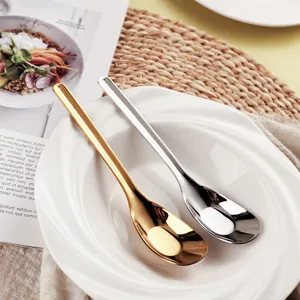 Edelstahl Esslöffel Suppenlöffel Set, elegante goldene und silberne Löffel für den Alltag.