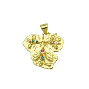 Exquisiter Anhänger aus kupfervergoldetem 18K mit funkelnden bunten Zirkoniasteinen.