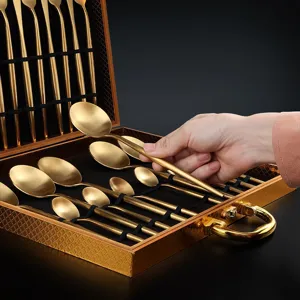 Set di Posate in Acciaio Inossidabile Servizio da Tavola Portatile di Lusso Coltello Forchetta Cucchiaio Con Scatola Regalo